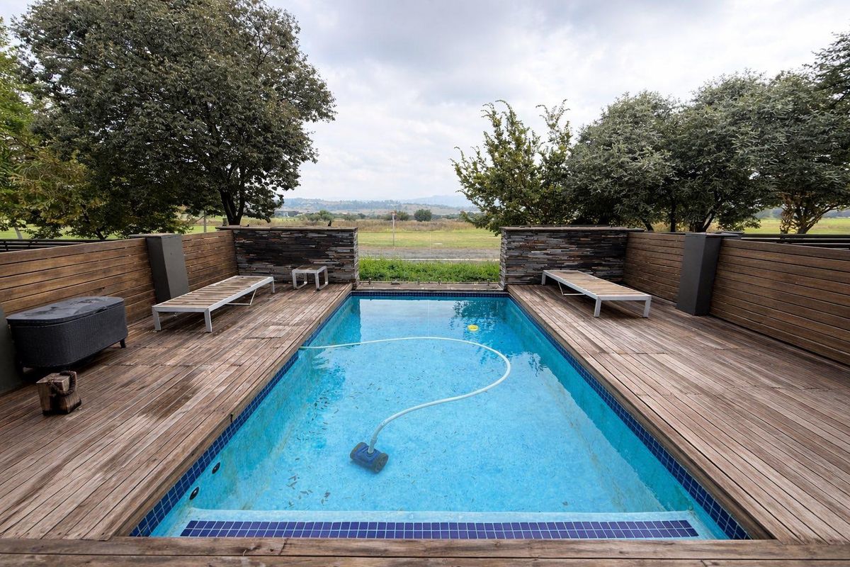 Elevated Luxury for the Modern Family - Complete with vies and Solar - Photo 2