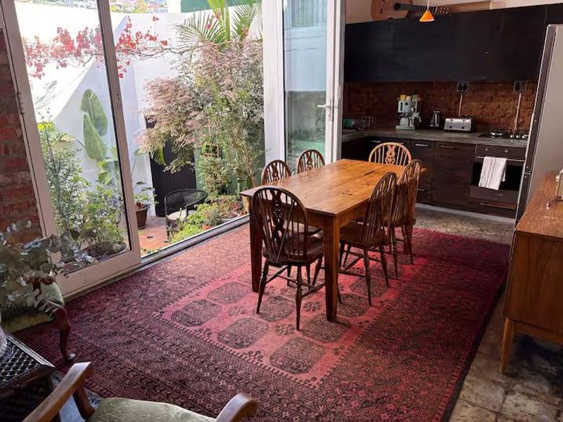 Charming Fully Furnished Cottage in the Heart of Bo-Kaap 6-Month Rental Opportunity - Photo 9