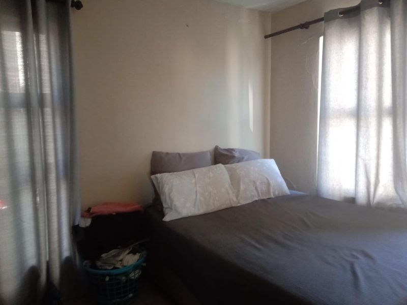 Two Bedroom For Sale In Glenwood - Photo 6