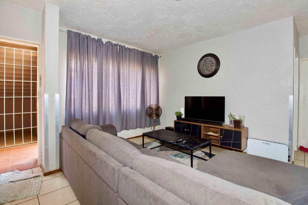 Ground Floor Apartment in a great location. - Photo 5