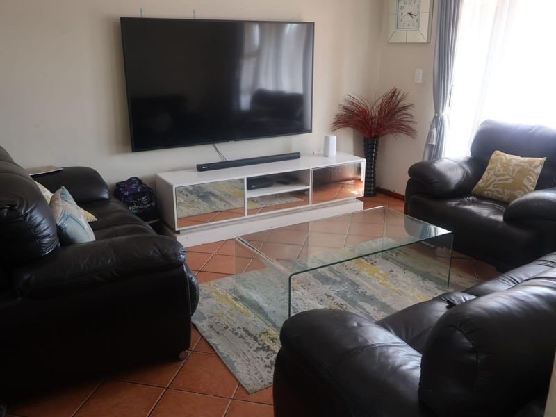 Convenient & Secure Living in the Heart of Terenure - Photo 5