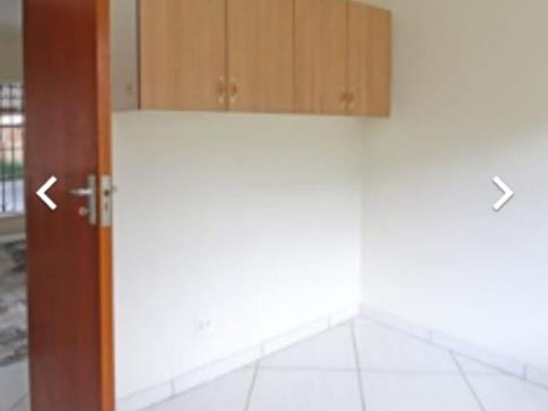 Light, bright family home on corner stand - Photo 6