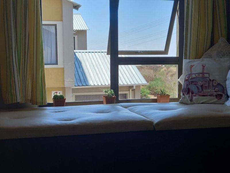 Apartment for sale,Rocky Crest - Photo 2