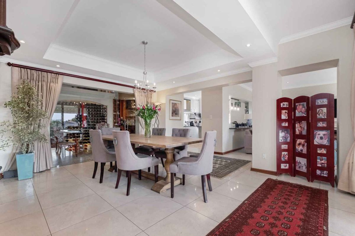 STRIKING AND SOPHISTICATED FAMILY HOME IN A SOUGHT AFTER QUIET AND SERENE LOCATION - Photo 4