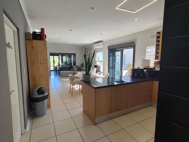 Lovely family townhouse for sale in Plattekloof. - Photo 4
