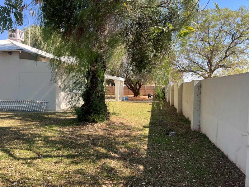 Lovely and cosy family home in a popular area - Photo 8