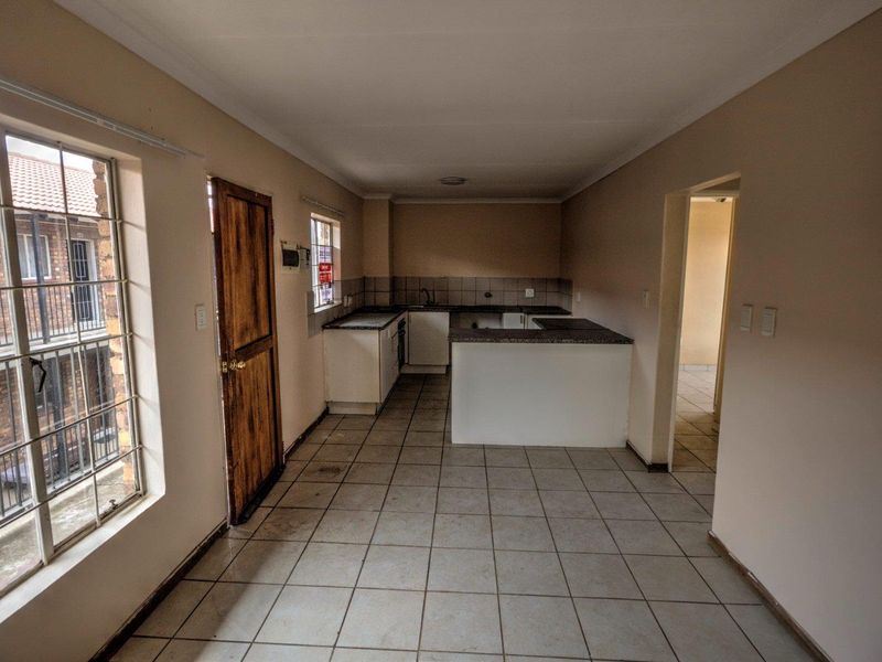 Convenient and Secure Living in a Prime Location - Photo 8