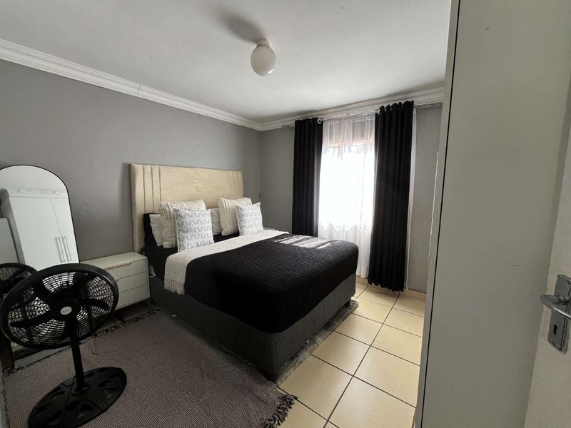 Modernized 3 Bedroom Home with Spacious Yard in Villa Liza - Photo 9