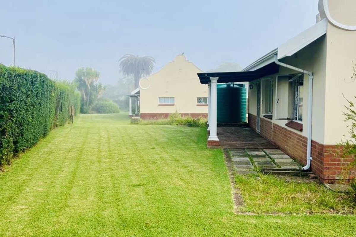 2 bedroom townhouse for sale - Photo 4