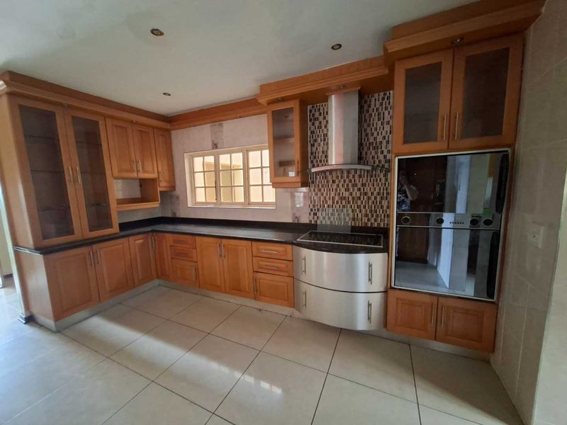 Tranquil 3 -Bedroom house in Reservoir Hills, Durban. - Photo 6