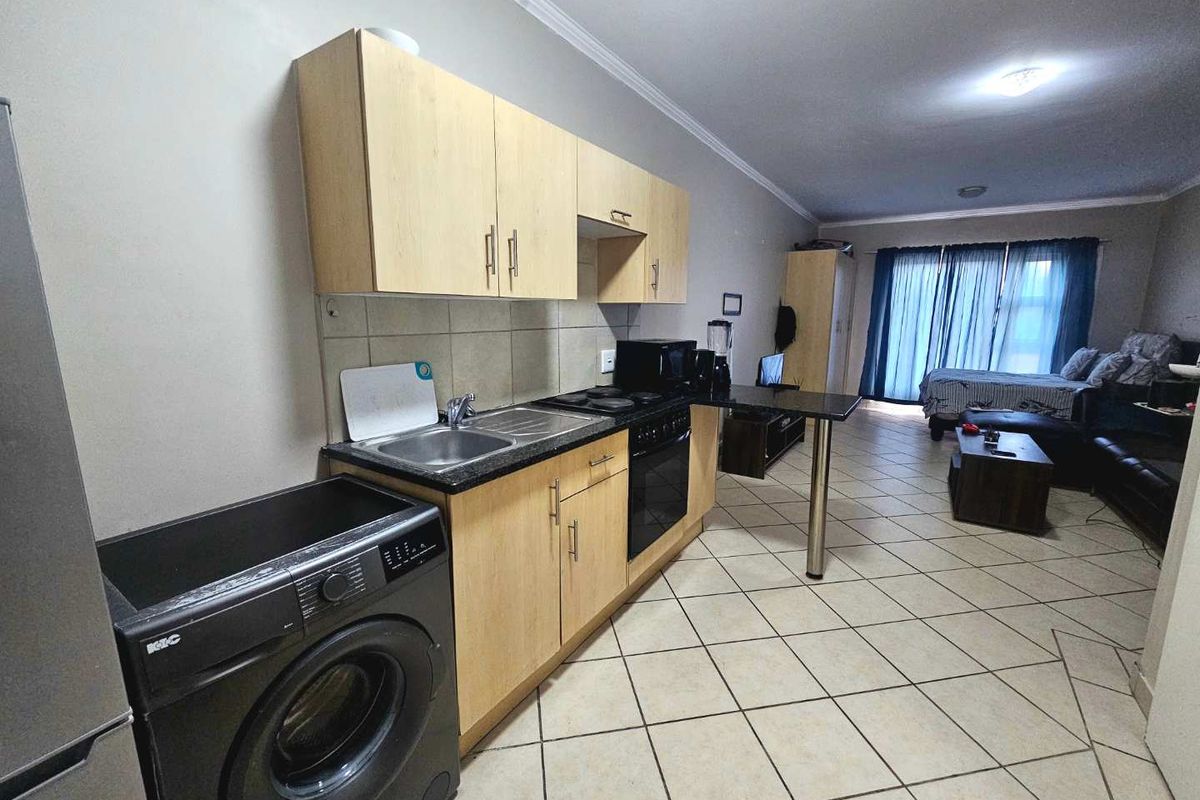 Bachelor Flat for Sale in Bains Game Lodge – Excellent Investment Opportunity - Photo 5