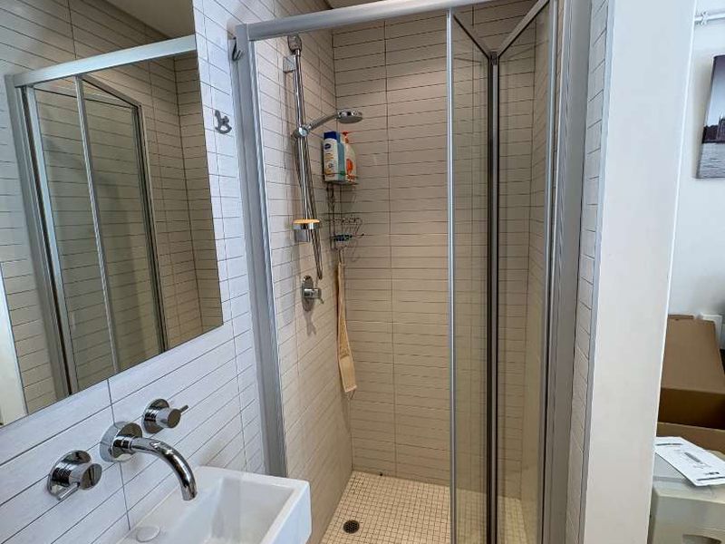 Neat & spacious 2 Bedroom Apartment for sale in CBD - Photo 5