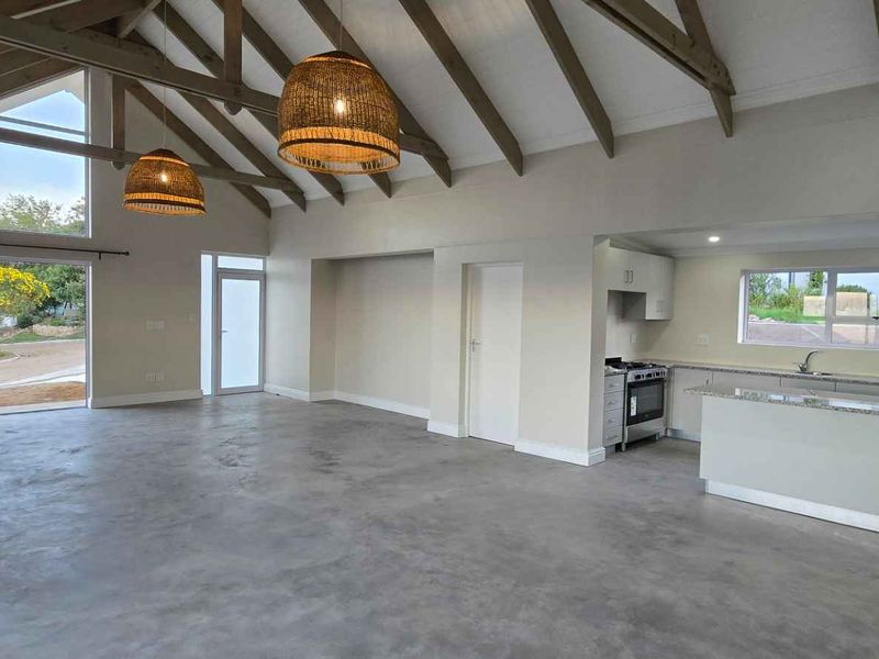 Your Mountain Retreat: New Home with Estate Amenities & Views - Photo 9