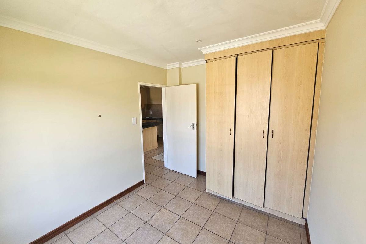 Modern 2 bedroom Apartment in Montana with a garage. Excellent Investment! - Photo 4