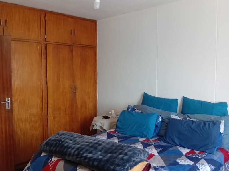 Modern 1-Bed Apartment with Study/Extra Room – Sunnyside. - Photo 9