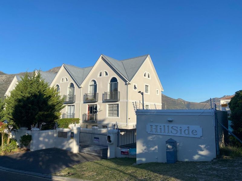 2 bedroom Modern Apartment in HOUT BAY - Photo 1