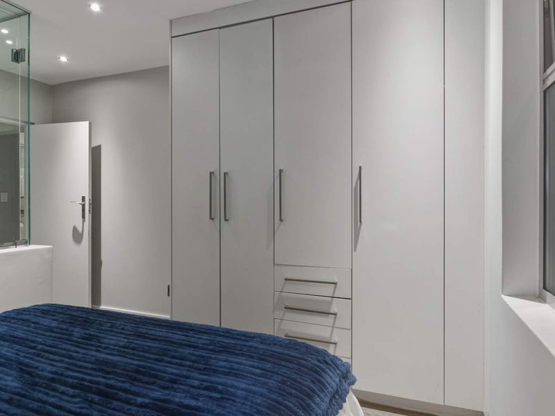 Experience elevated city living in the heart of Rosebank. - Photo 9