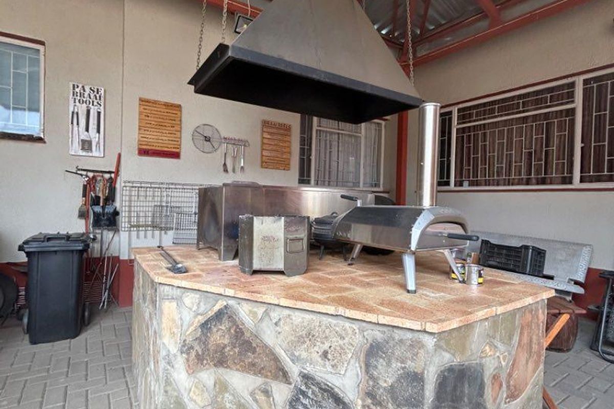 Perfect family home for sale, N$ 5000 000 - Photo 4