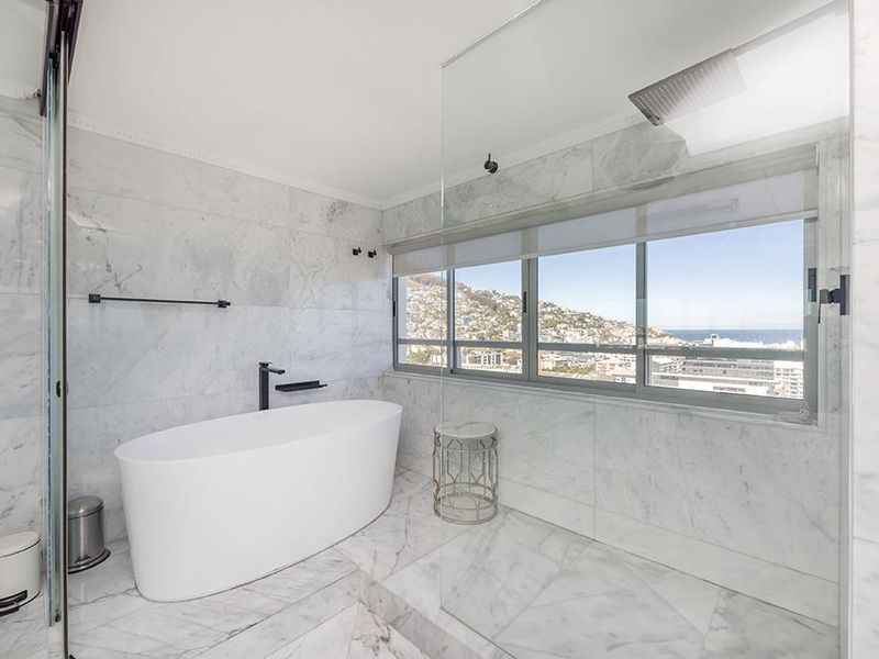 19th-Floor Pavilion Place with Panoramic Ocean Views - Photo 10