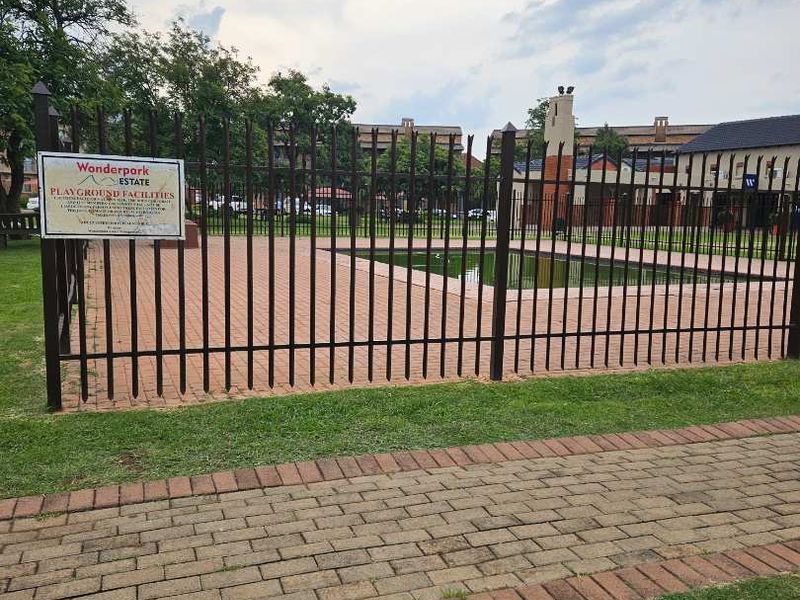 Bachelor flat in Karenpark - Photo 8