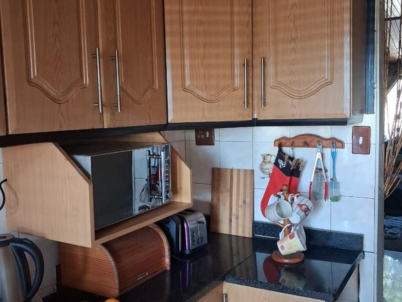 Spacious 4-Bedroom Duplex for Sale – Ideal for Families or Investment! - Photo 9