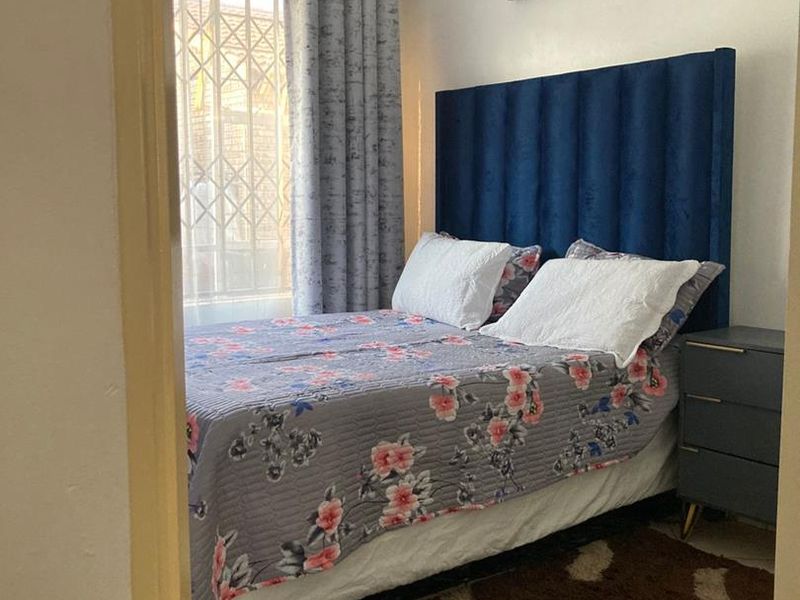 THREE BEDROOM TOWNHOUSE FOR SALE IN DAWN PARK - Photo 8