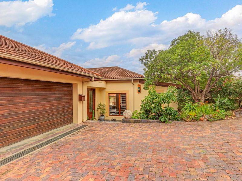 Private Retreat, in Harmony with nature - Photo 5