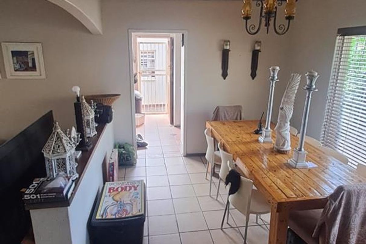 4 Bedroom Family House - Photo 5