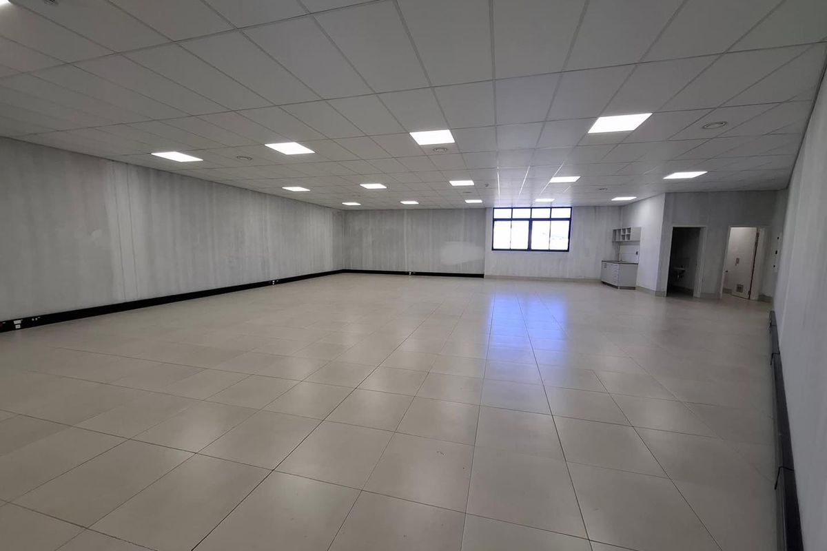 FOR RENT | FIRST FLOOR – OFFICE / MEDICAL SUITE | KLEINE KUPPE - Photo 3