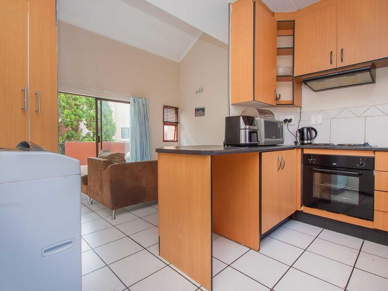 Spacious, Secure Apartment Close to Schools. - Photo 5