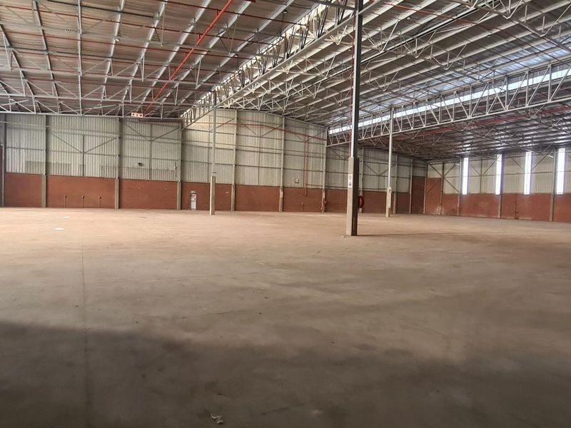 4 892m2 Pomona Warehouse To Let - Photo 9