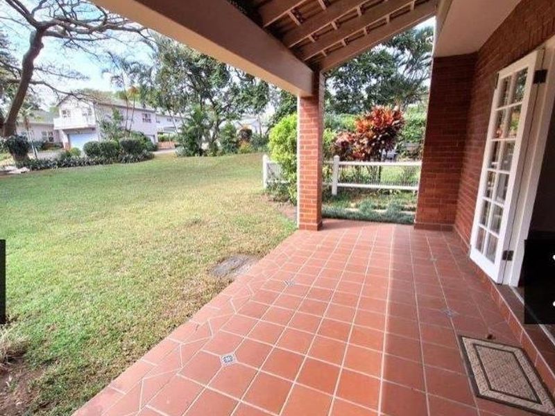 Contemporary Comfort in a Prestigious Estate Setting - Photo 3