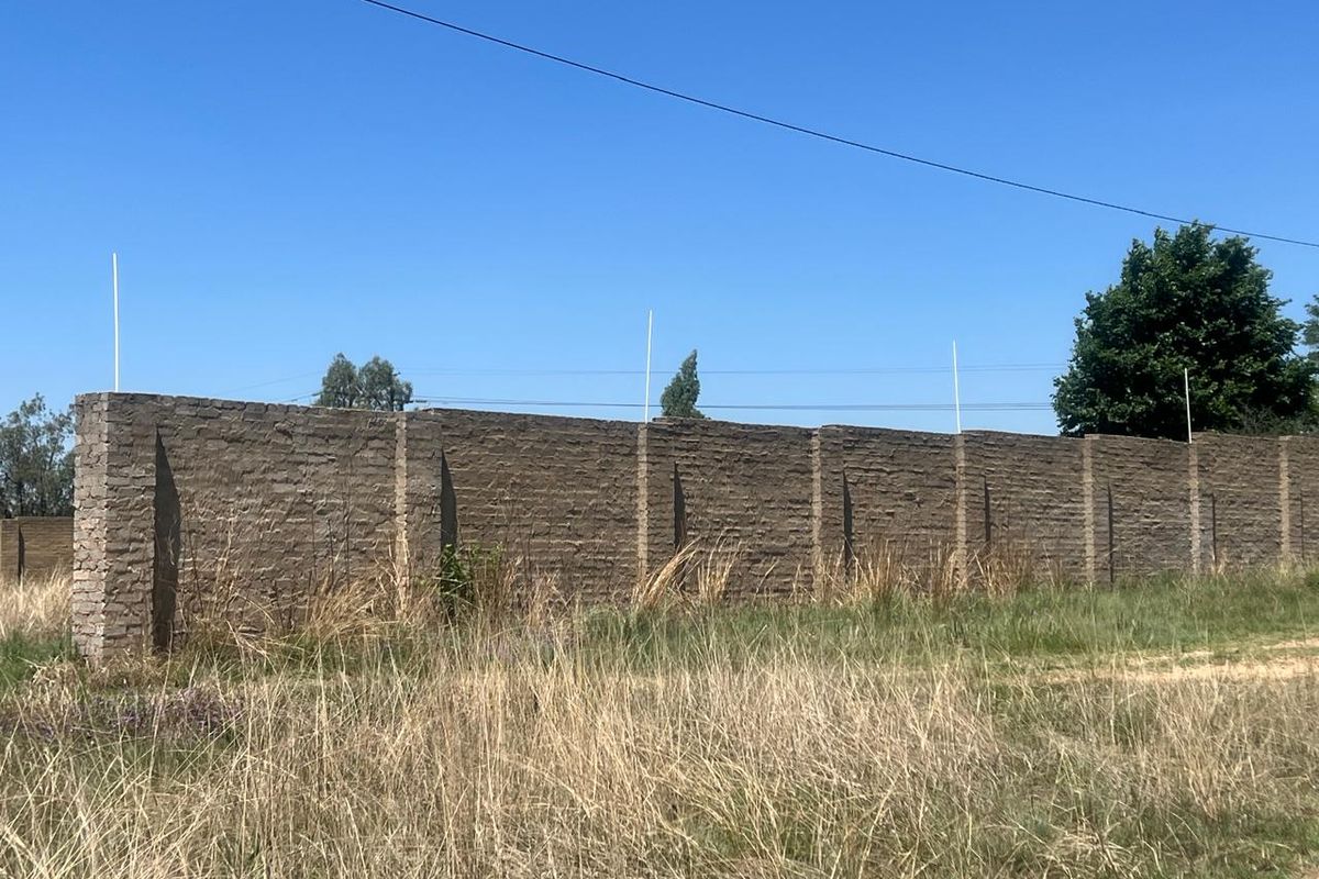 "Lanseria's Finest Development Spot Awaits You!" - Photo 3