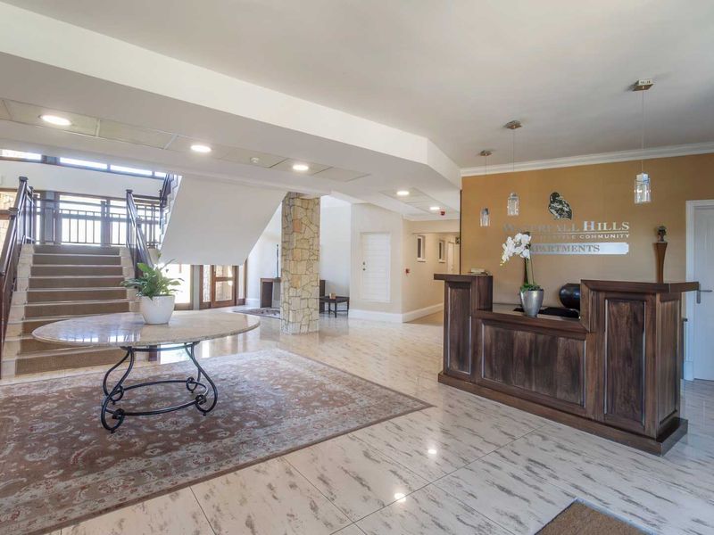 GRAND, STYLISH APARTMENT IN A PRESTIGEOUS MATURE LIFESTYLE COMMUNITY - Photo 3