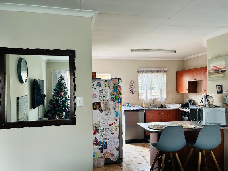 EXCLUSIVE - PET FRIENDLY - Photo 5