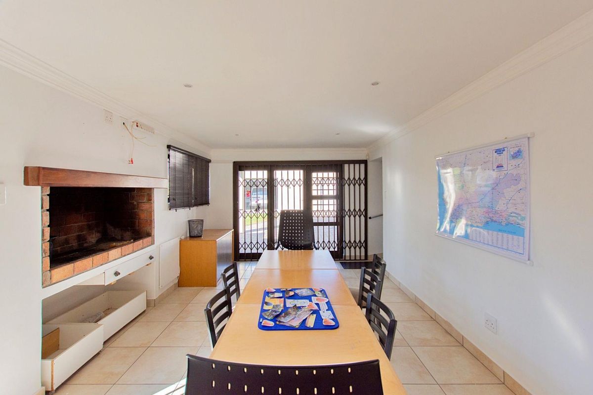 Victorian Style Property in Center of Town. - Photo 5