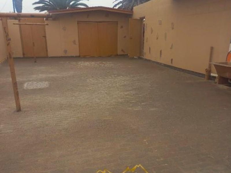 Walvisbay , Namibia | Family home for sale - Photo 9