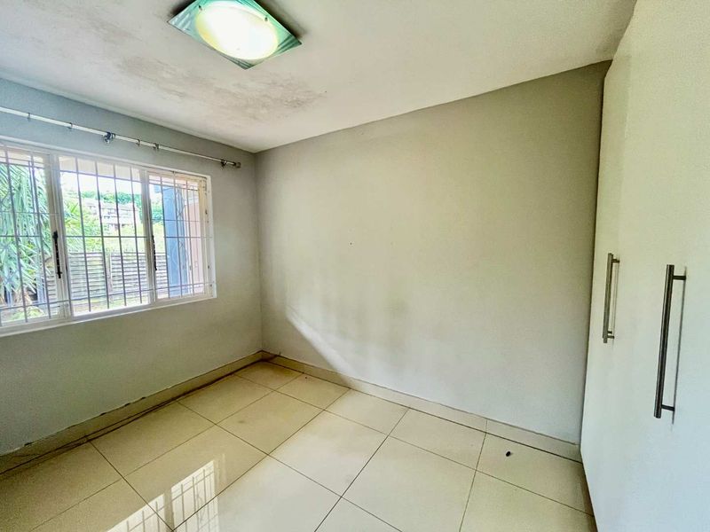 Hendra - 3 Bedroom simplex in Umgeni park - Photo 8