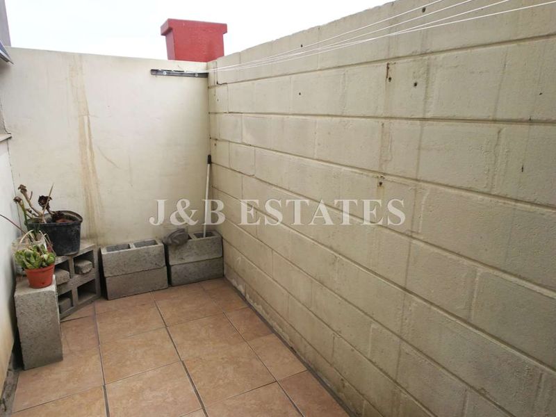 Well-Maintained 3-Bedroom Unit - Photo 9