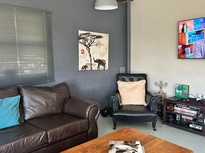 STUNNING 4 BEDROOM HOUSE WITH INCOME POTENTIAL - Photo 10