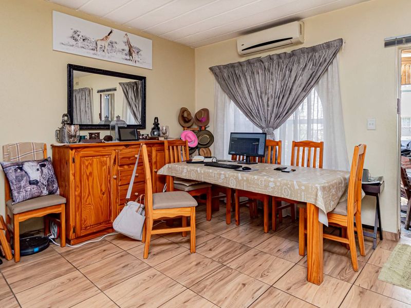 Pet Friendly Charrming Duplex Townhouse for Sale - Photo 6