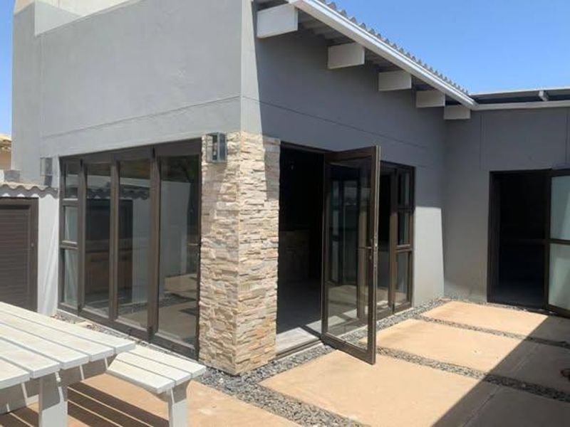 Oranjemund- For Sale- N$2 000 000 - Photo 2