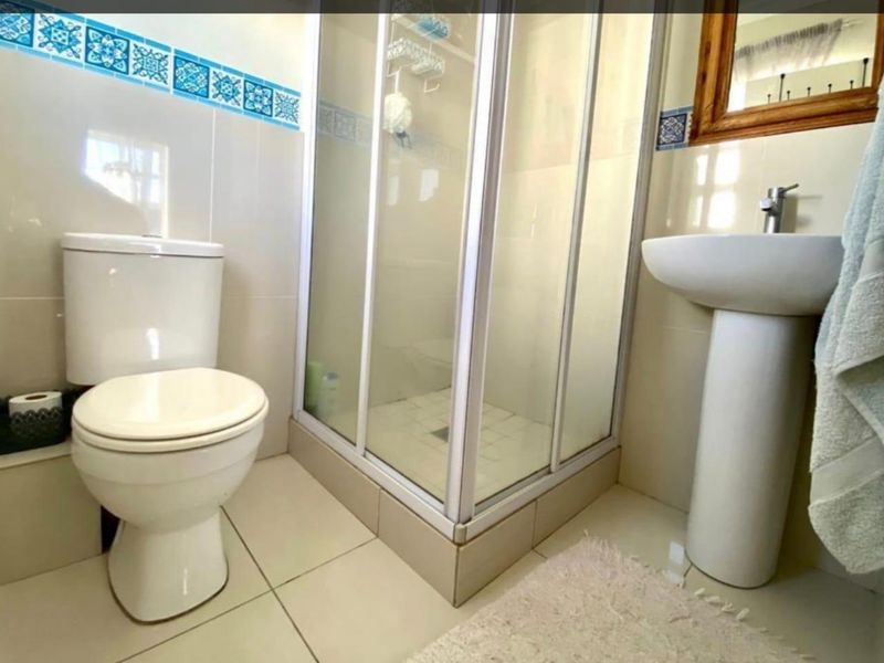 Furnished 3 bedroom rental - Photo 9