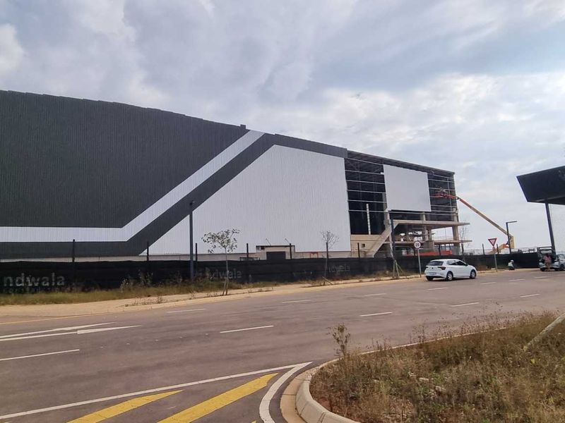 Site B | Logistics Warehouse To Let – 42,500m2 - Photo 1