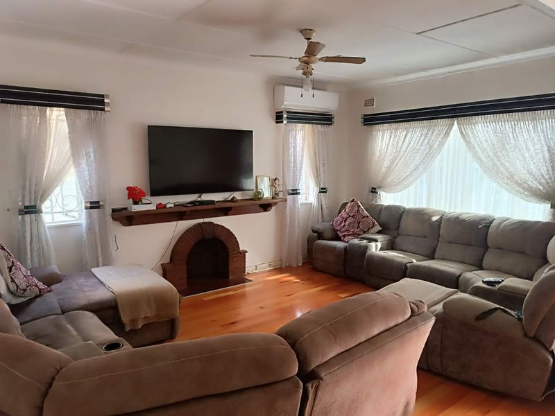 FOR SALE: Charming, Well-Maintained Family Home in Pelham South – A Rare Opportunity! - Photo 4