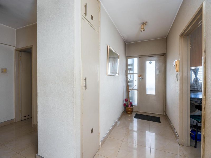 Comfortable 3 bedroom apartment with balcony - Photo 9