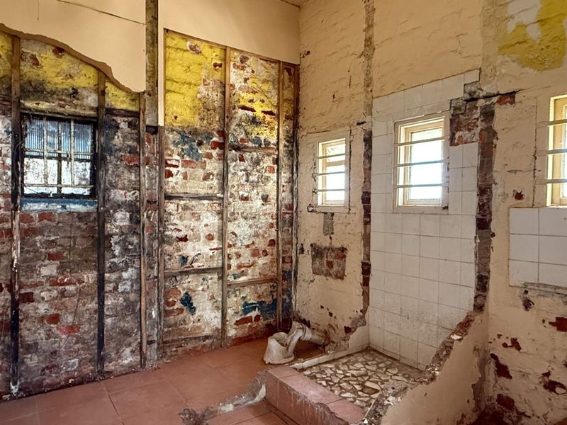 500m2 of first floor space ideal for cross fit gym - Photo 9