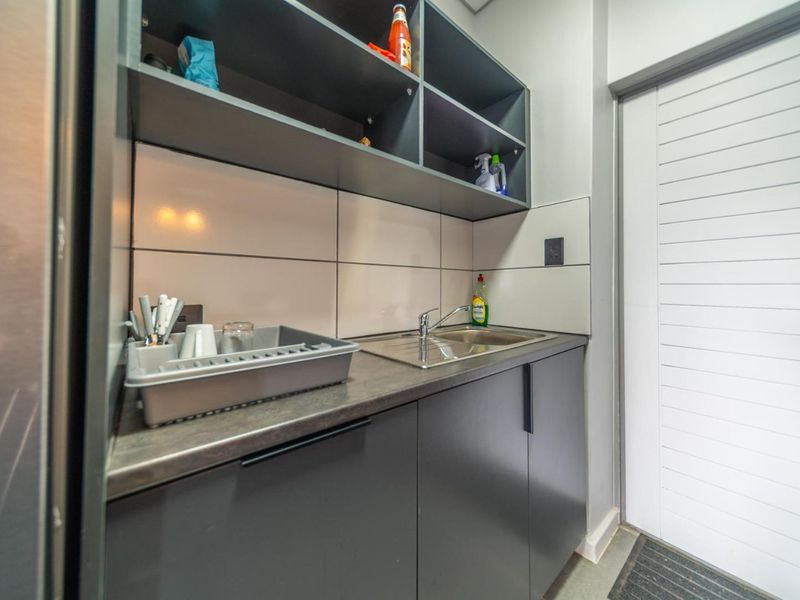 2 Bedroom Apartment - Photo 4