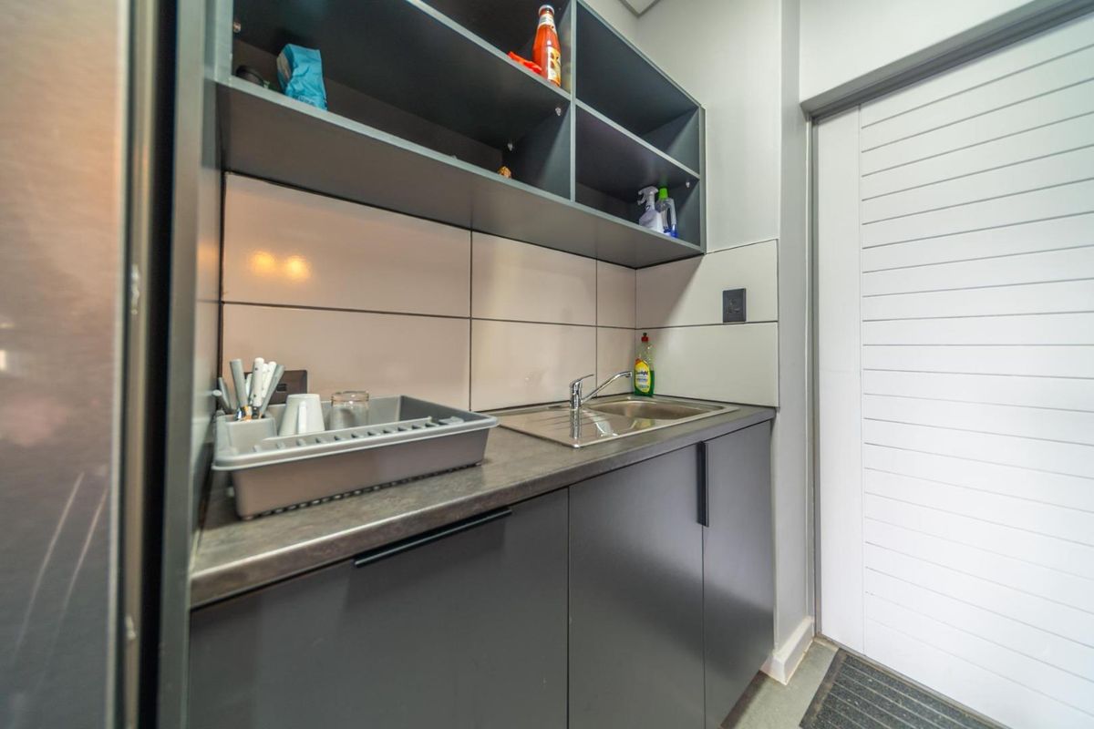2 Bedroom Apartment - Photo 4