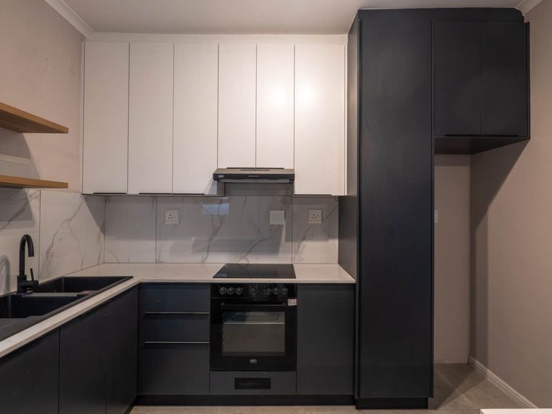 2 Bedroom Townhouse - Photo 5